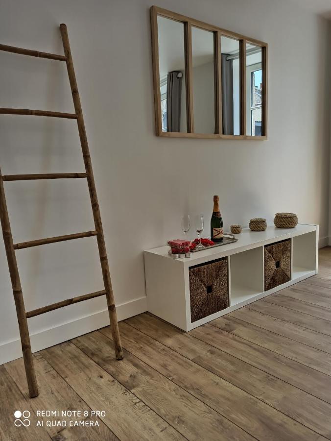 Triplex 110 M2 Centre Historique Avec Jacuzzi Dinan Apartment Exterior photo