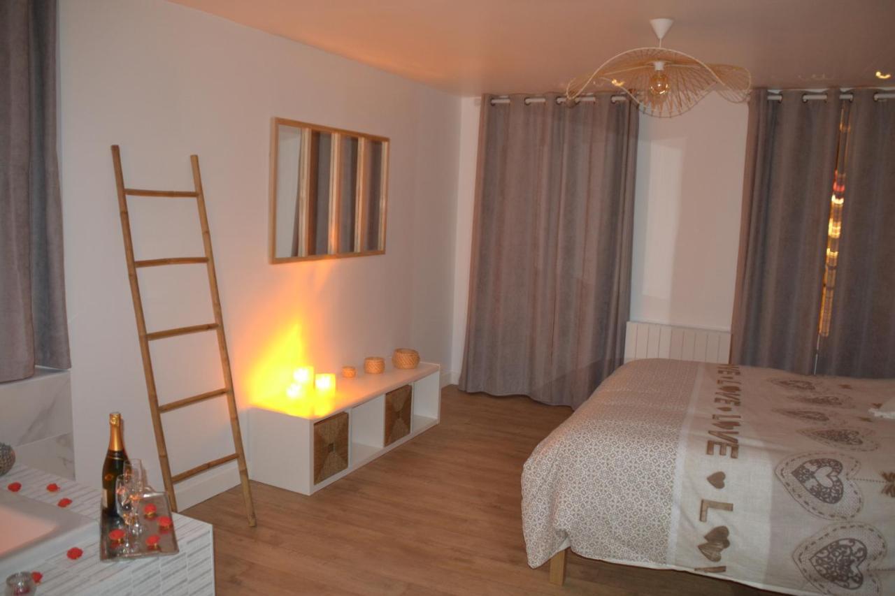 Triplex 110 M2 Centre Historique Avec Jacuzzi Dinan Apartment Exterior photo