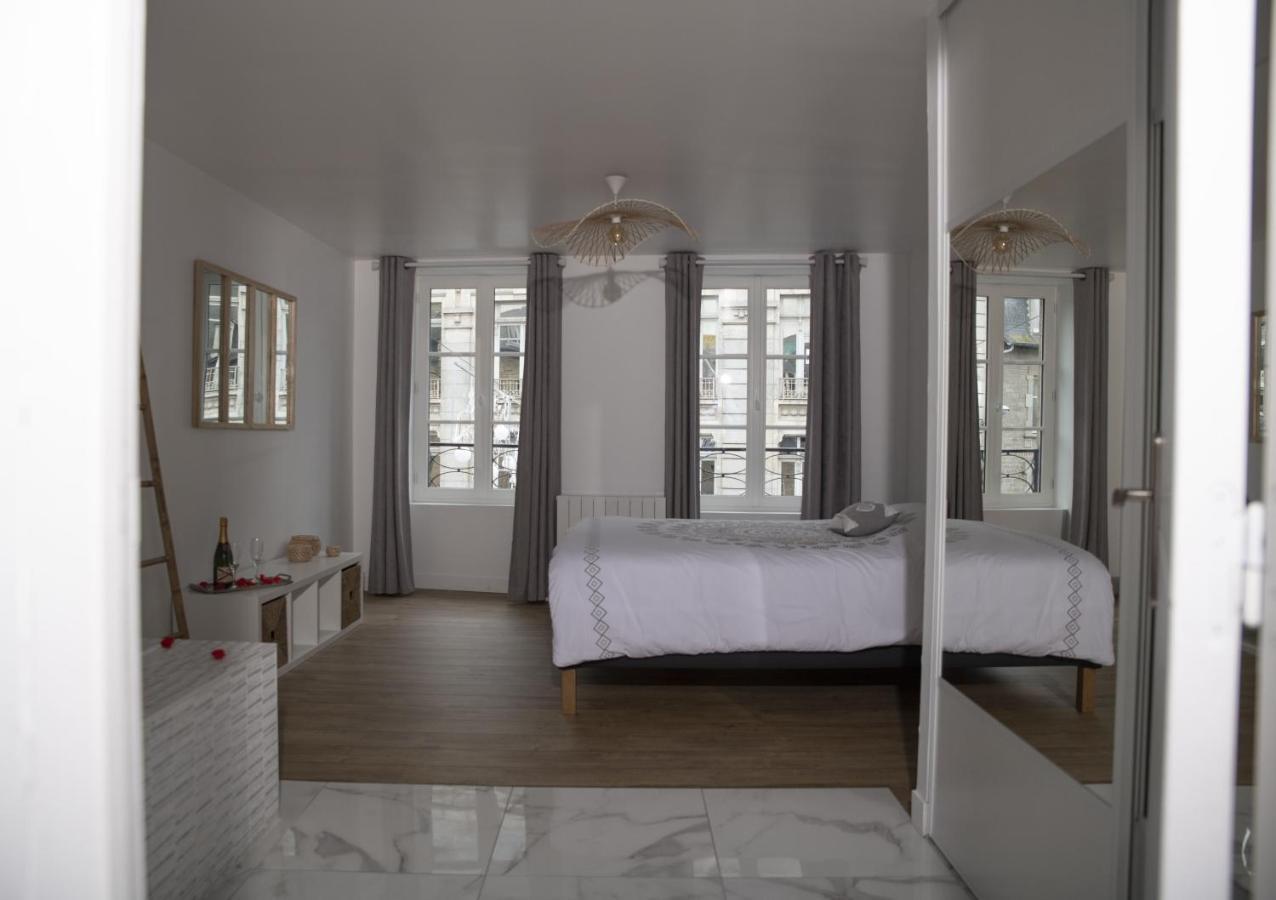 Triplex 110 M2 Centre Historique Avec Jacuzzi Dinan Apartment Exterior photo